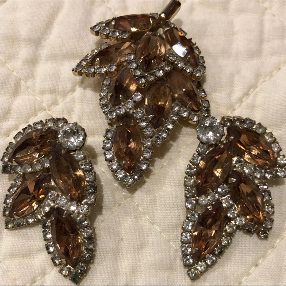 Vintage Weiss Leafy Topaz Brooch & Earrings